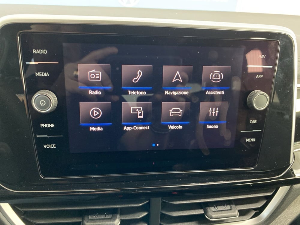 Volkswagen T-Roc nuova a Lodi (14)