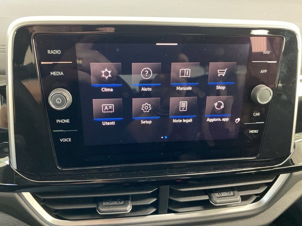 Volkswagen T-Roc nuova a Lodi (15)