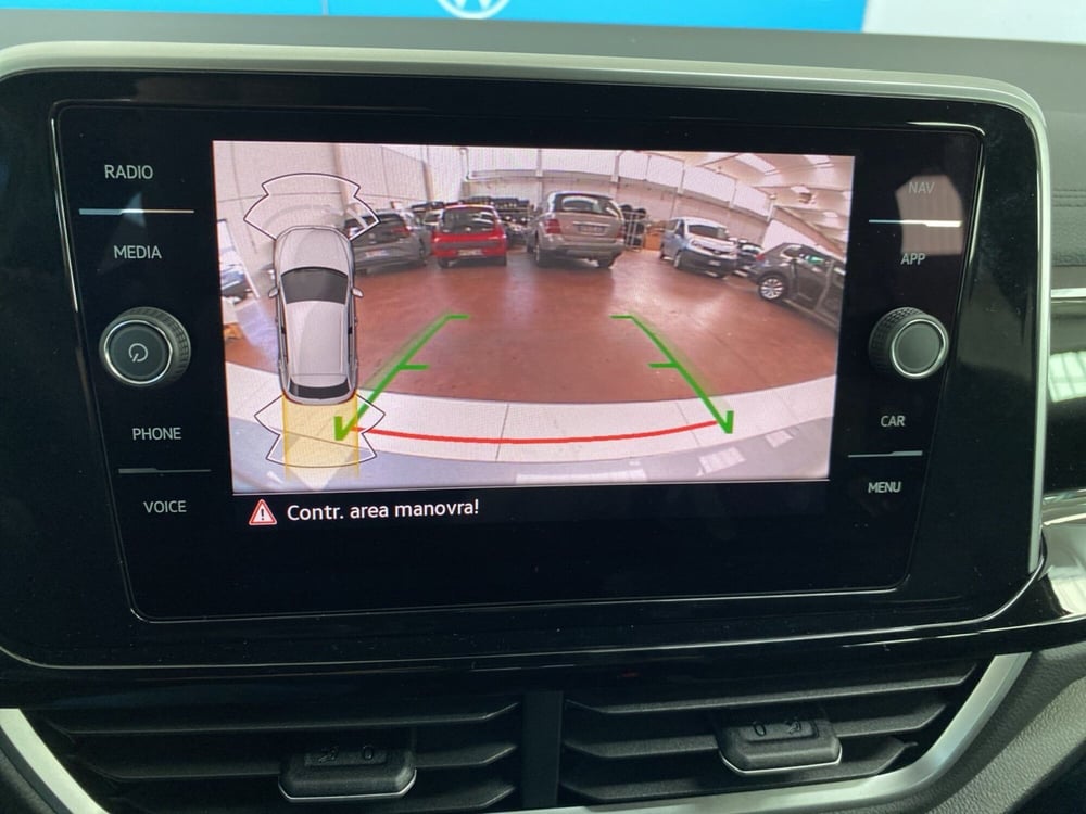 Volkswagen T-Roc nuova a Lodi (17)