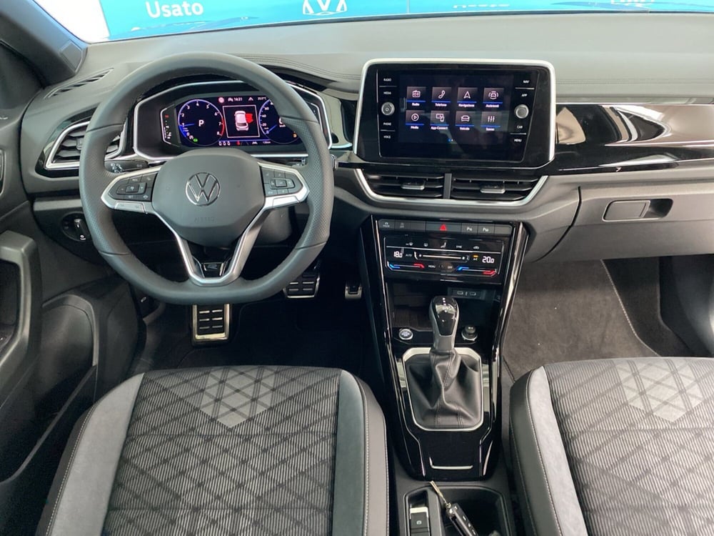 Volkswagen T-Roc nuova a Lodi (8)