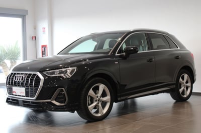 Audi Q3 35 TDI quattro S tronic Business del 2022 usata a Favara