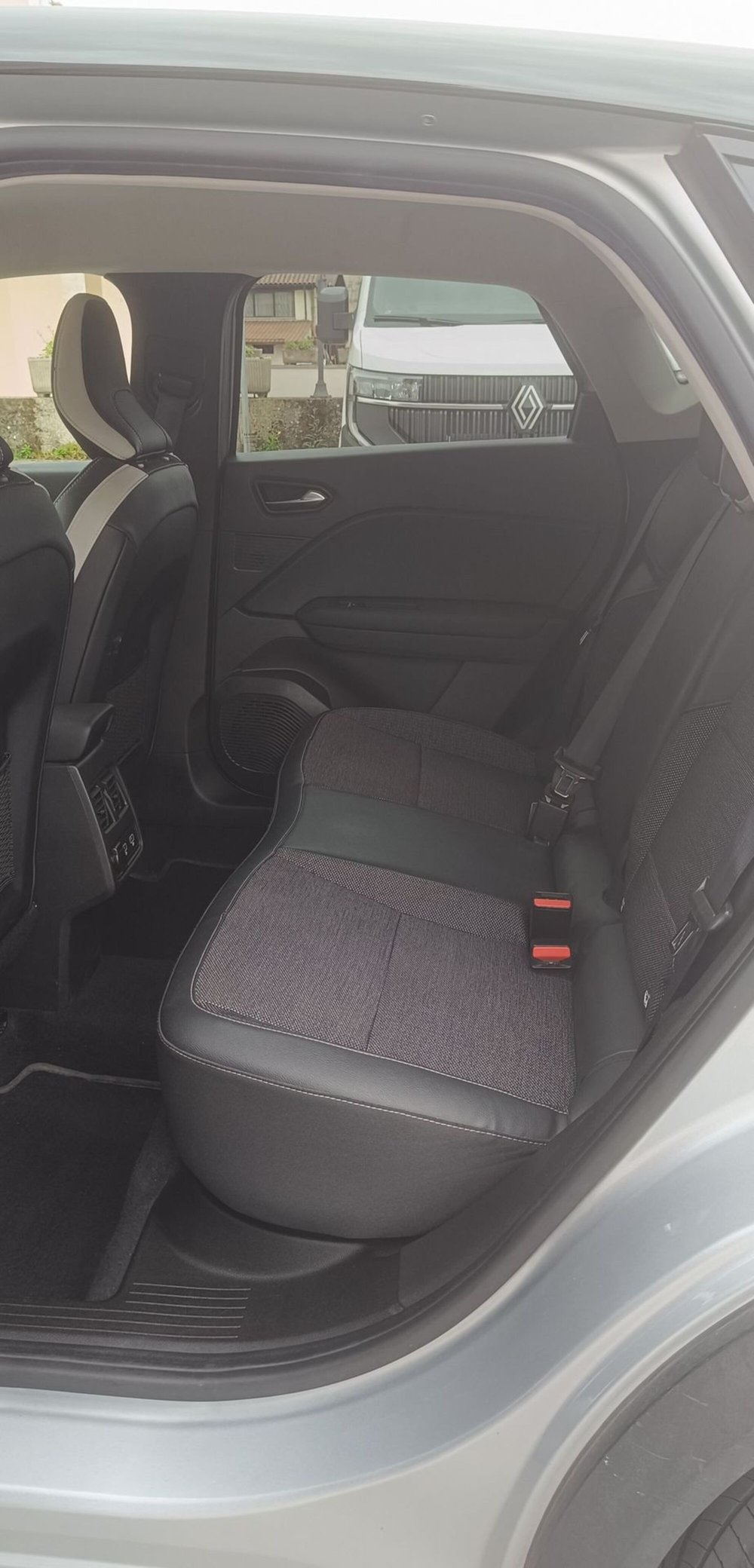 Renault Captur usata a Frosinone (11)