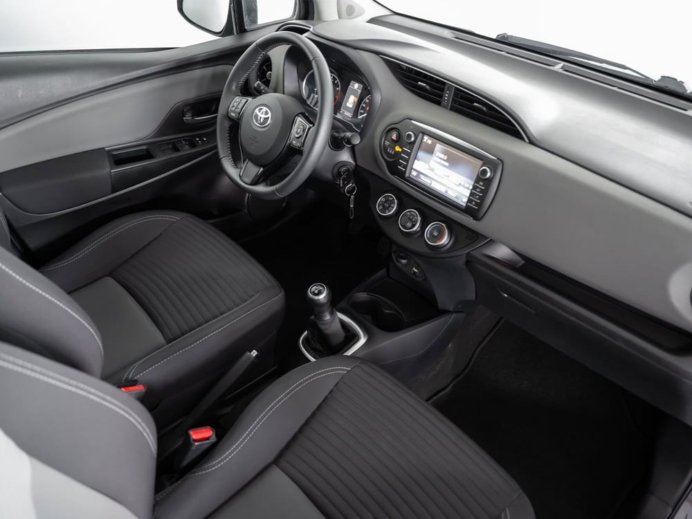 Toyota Yaris usata a Foggia (5)