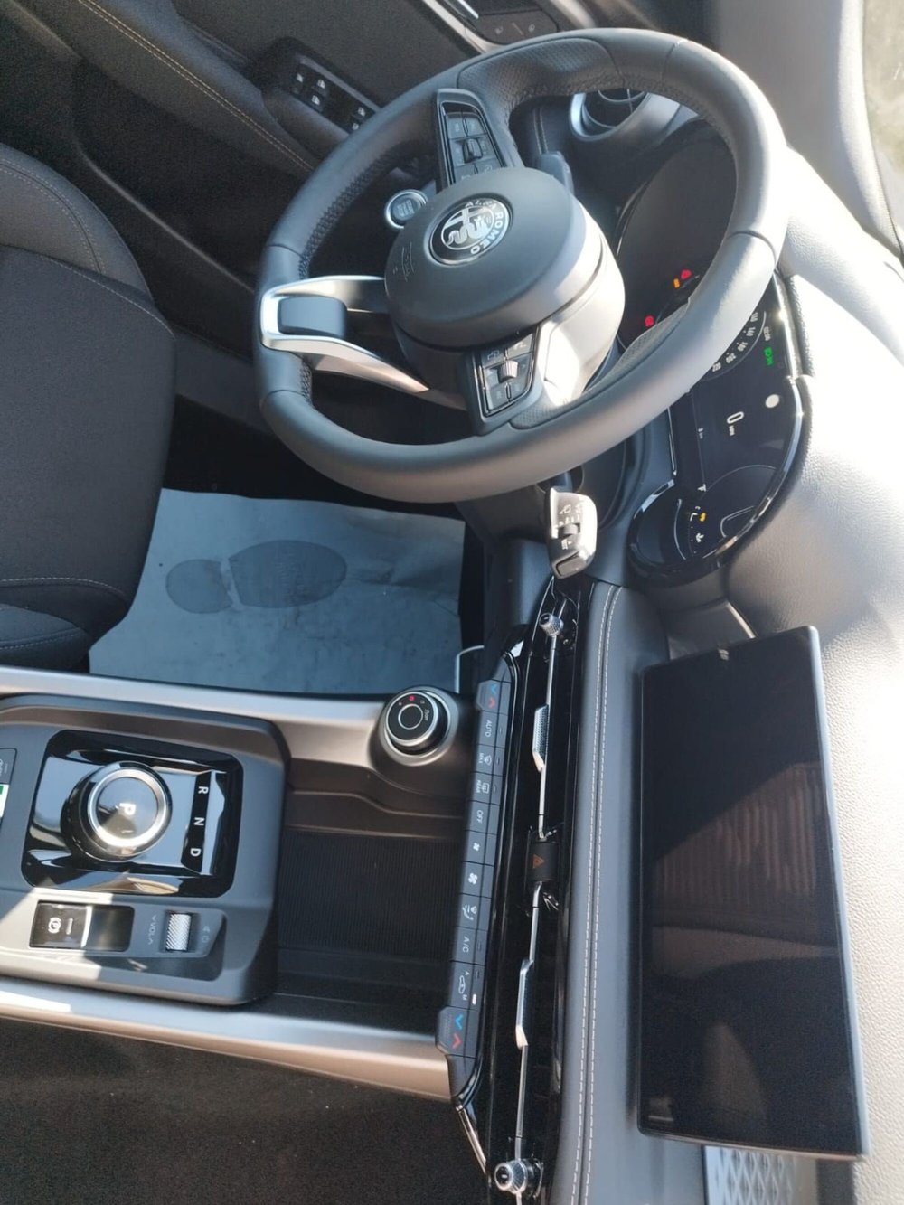 Alfa Romeo Tonale nuova a Arezzo (12)