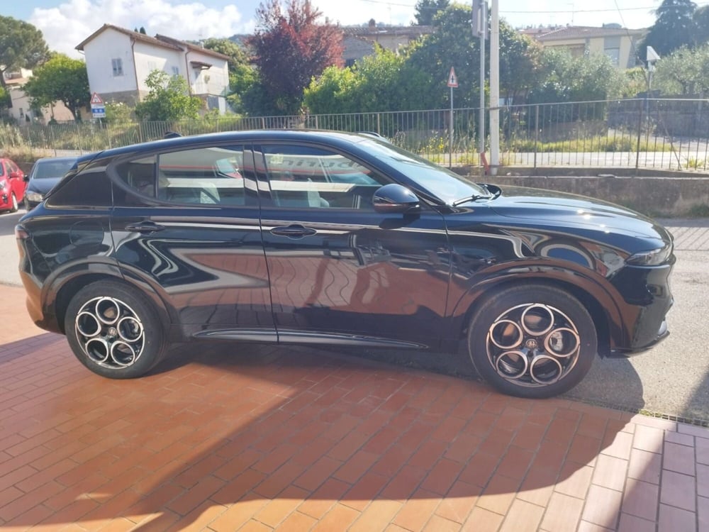 Alfa Romeo Tonale nuova a Arezzo (5)