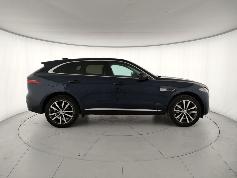 Jaguar F-Pace usata a Milano (6)