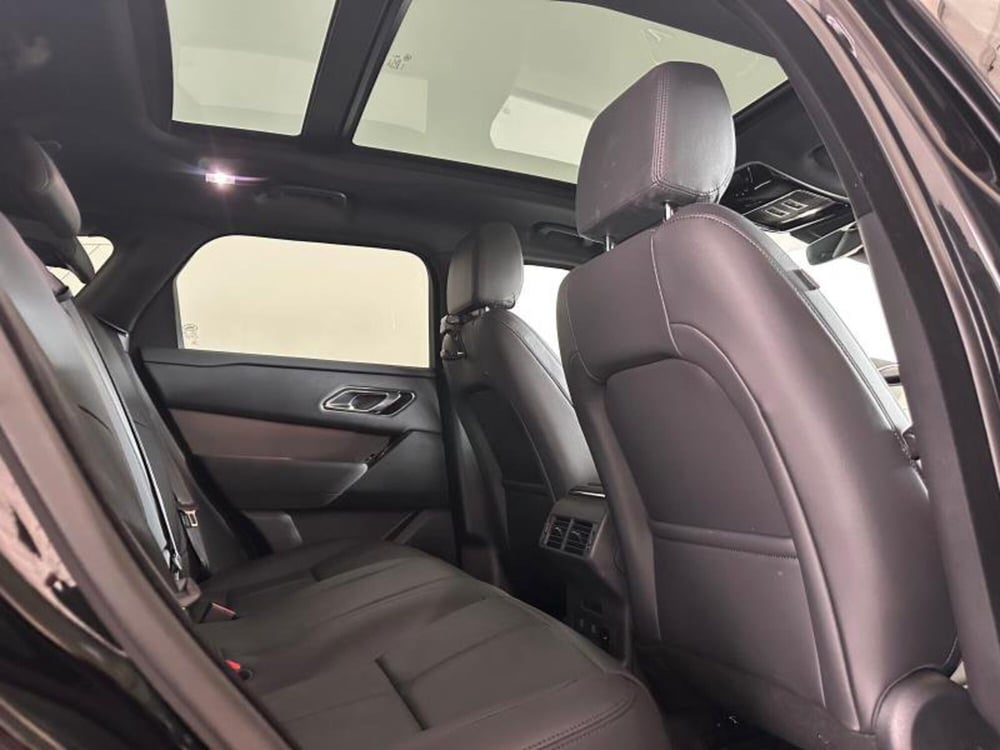 Land Rover Range Rover Velar usata a Venezia (7)