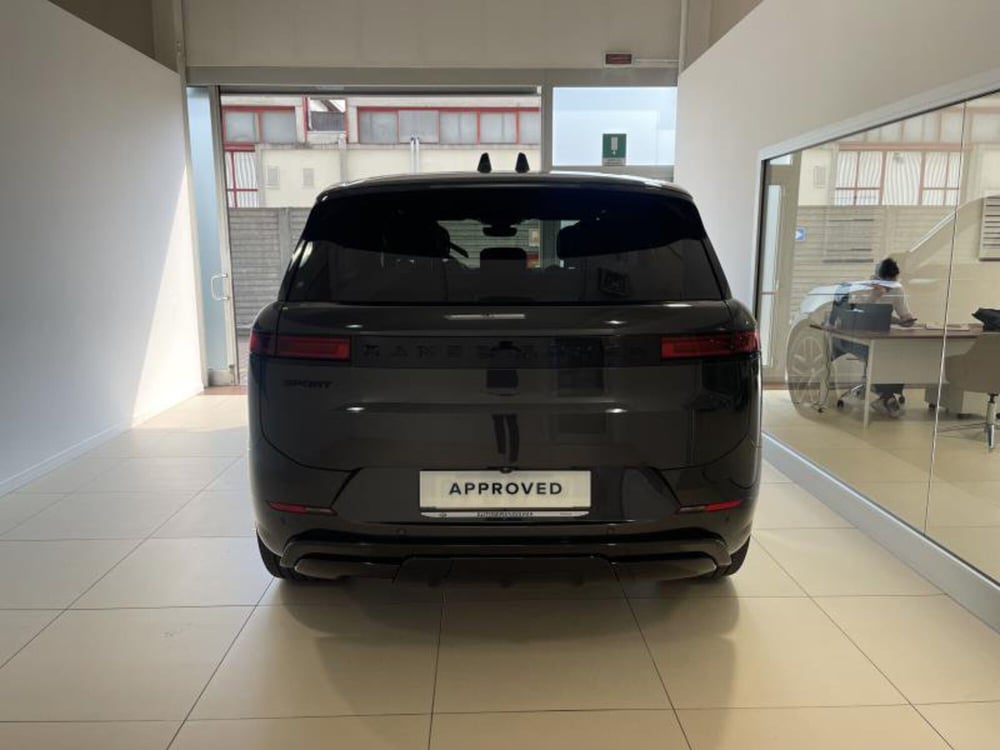 Land Rover Range Rover Sport usata a Venezia (2)