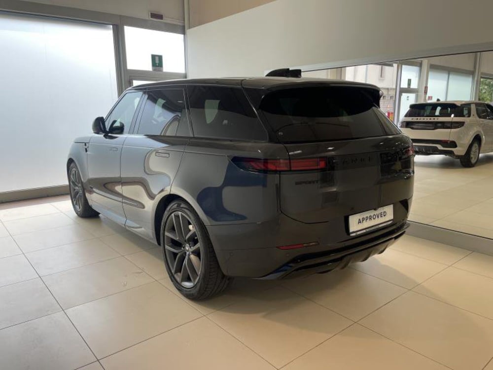 Land Rover Range Rover Sport usata a Venezia (9)