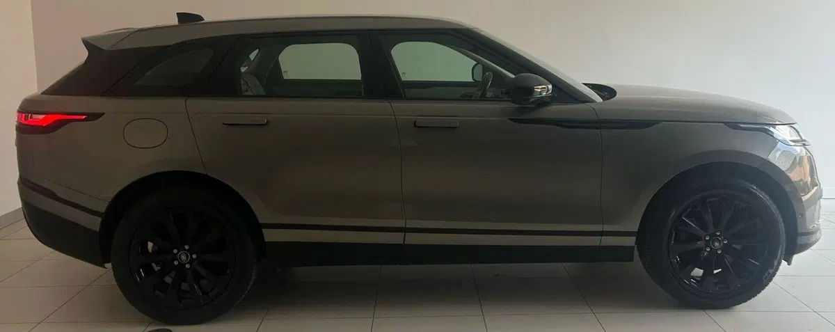 Land Rover Range Rover Velar usata a Ferrara (6)