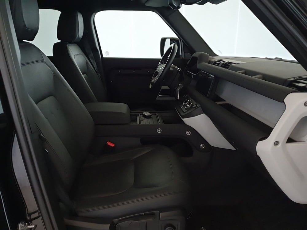 Land Rover Defender usata a Monza e Brianza (3)