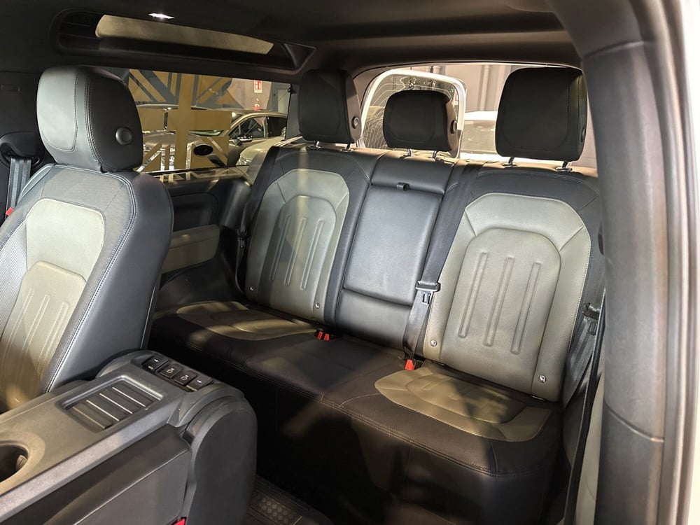 Land Rover Defender usata a Vicenza (16)