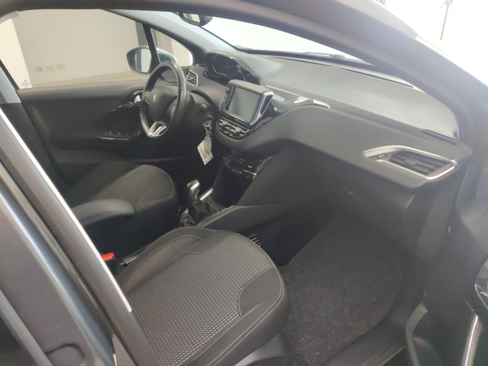 Peugeot 208 usata a Arezzo (10)