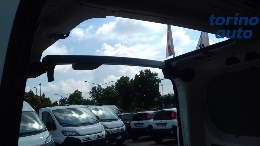 Fiat Doblò usata a Torino (4)