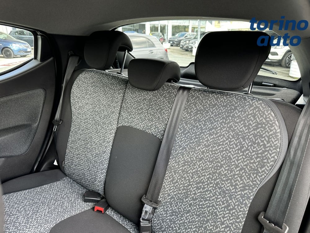 Lancia Ypsilon usata a Torino (10)
