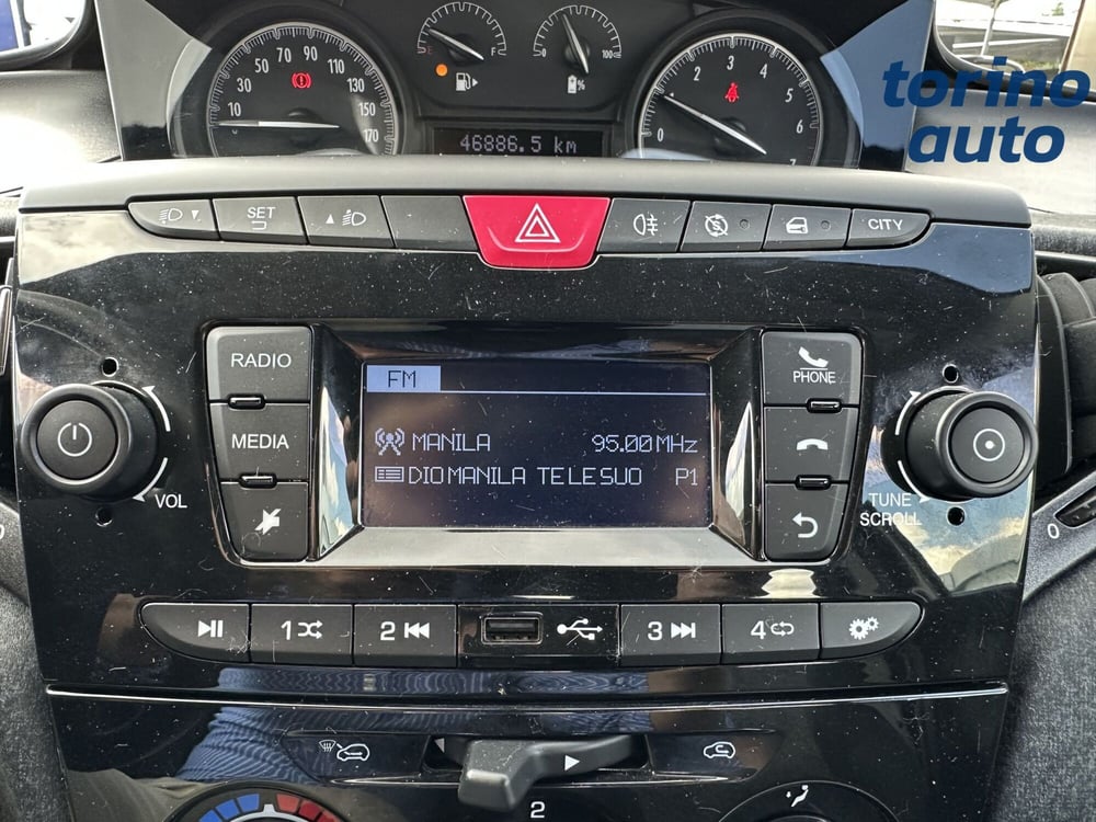 Lancia Ypsilon usata a Torino (19)