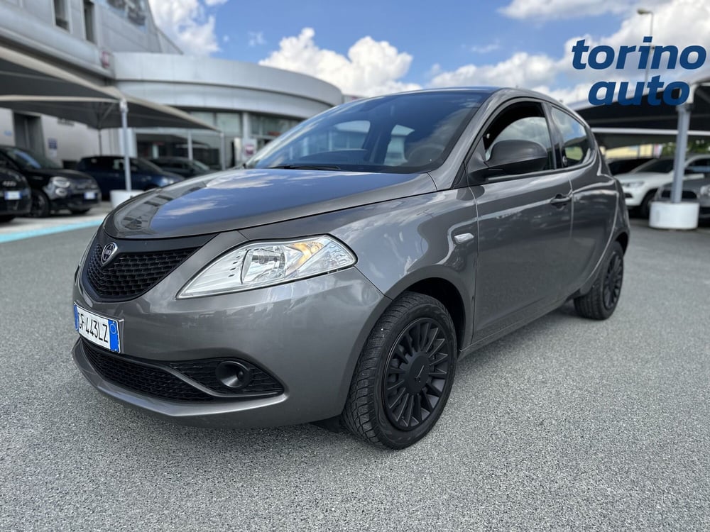 Lancia Ypsilon usata a Torino (3)