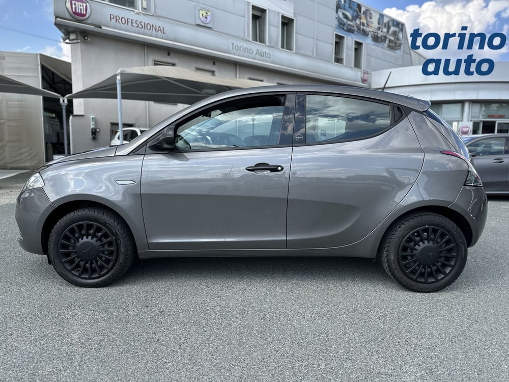Lancia Ypsilon usata a Torino (4)