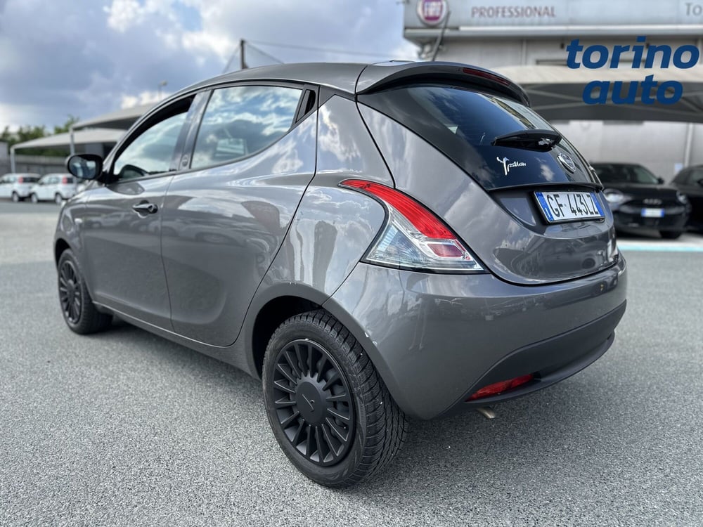 Lancia Ypsilon usata a Torino (5)