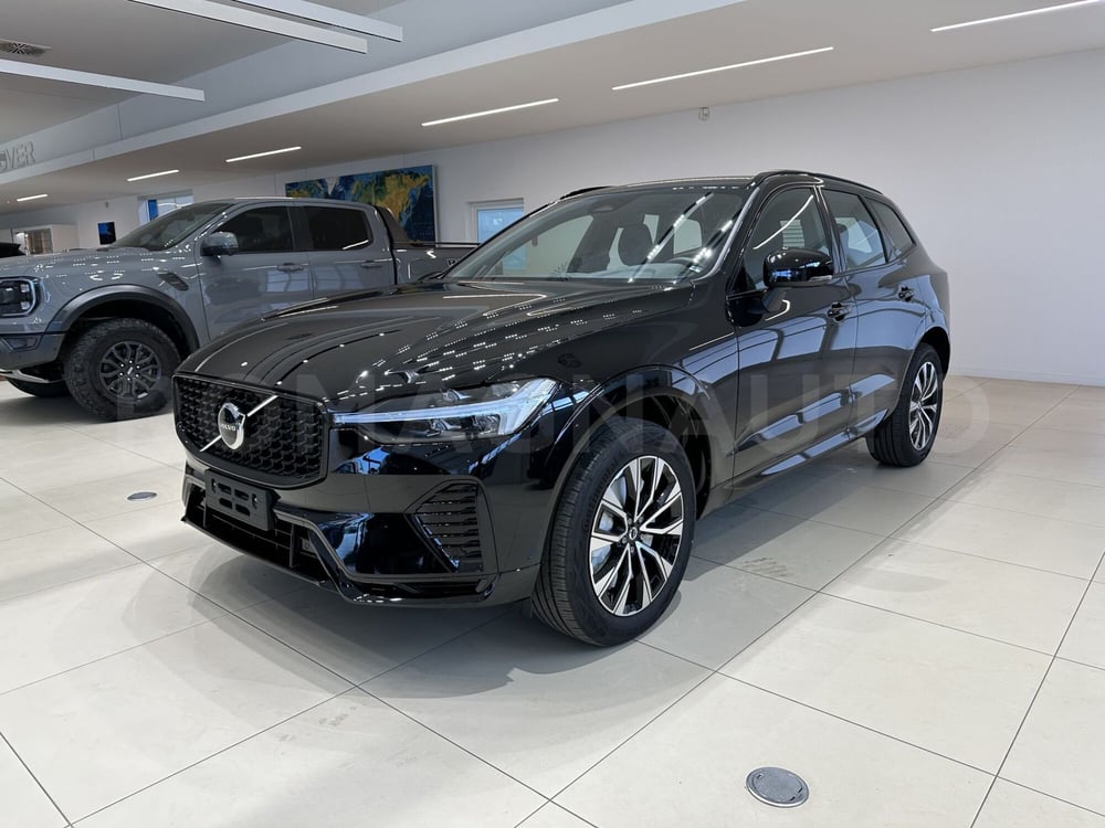 Volvo XC60 nuova a Forlì-Cesena