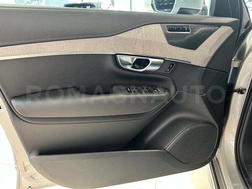 Volvo XC90 nuova a Forlì-Cesena (15)