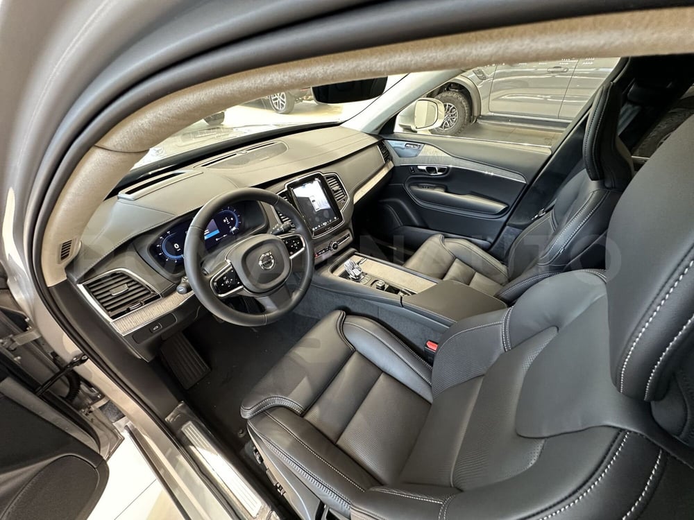 Volvo XC90 nuova a Forlì-Cesena (9)