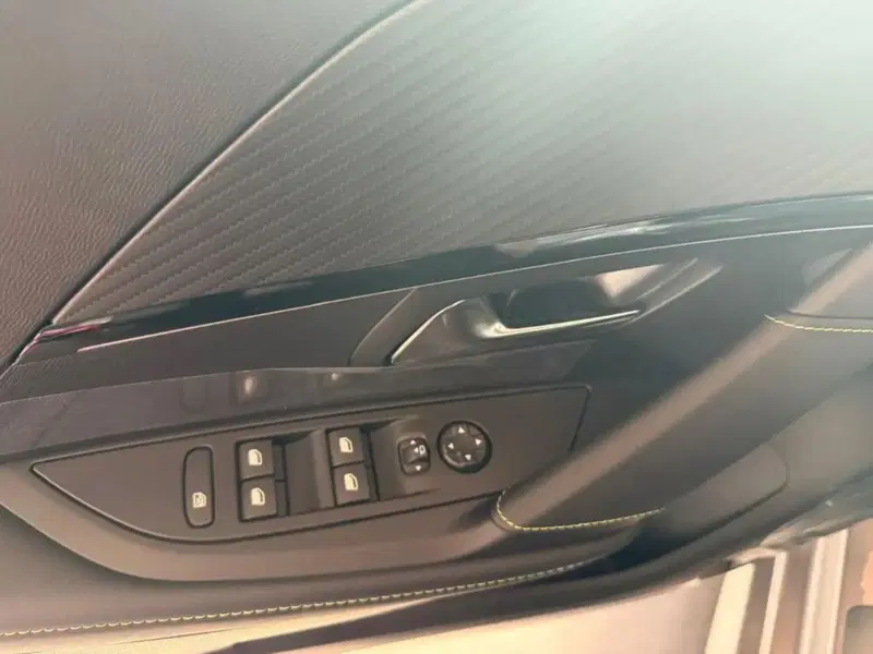 Peugeot 208 nuova a Latina (4)
