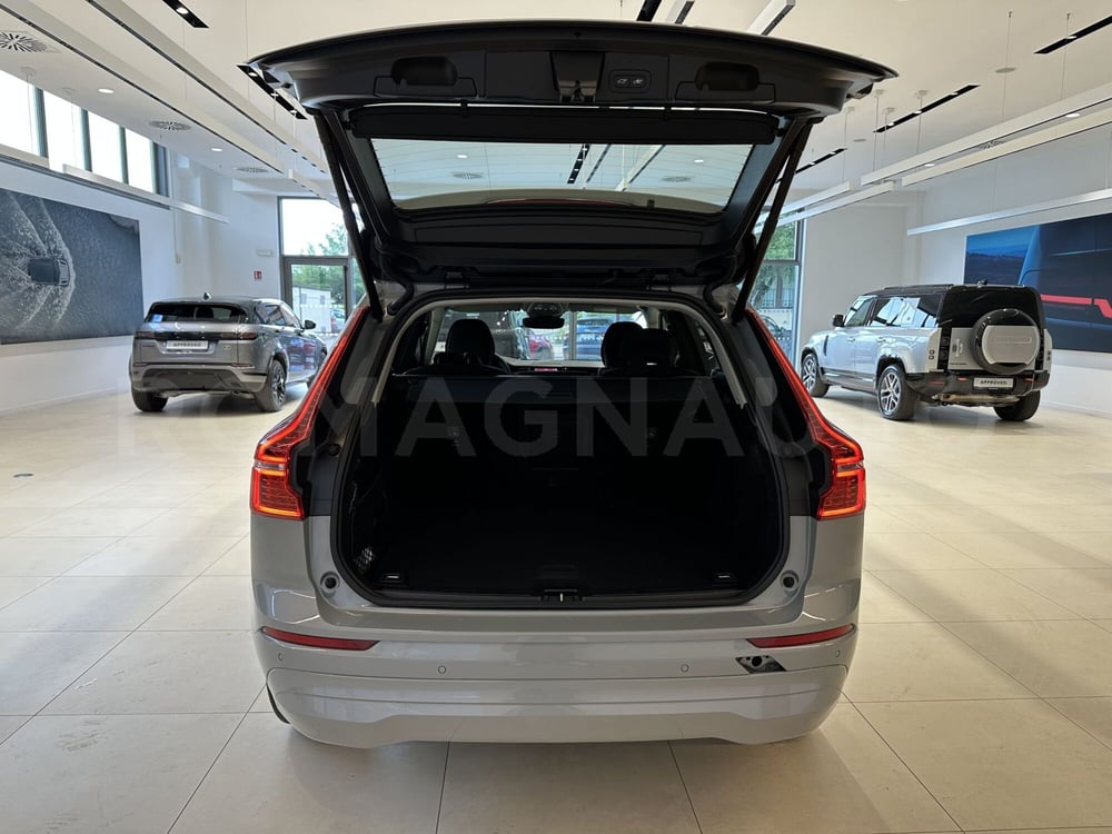 Volvo XC60 nuova a Forlì-Cesena (6)