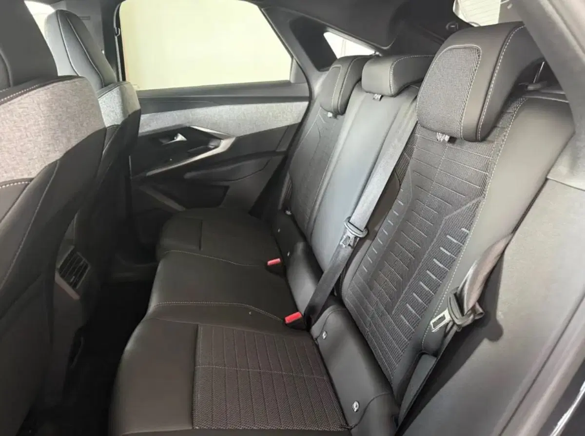 Peugeot 3008 nuova a Latina (10)