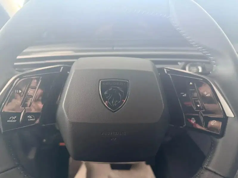 Peugeot 3008 nuova a Latina (13)