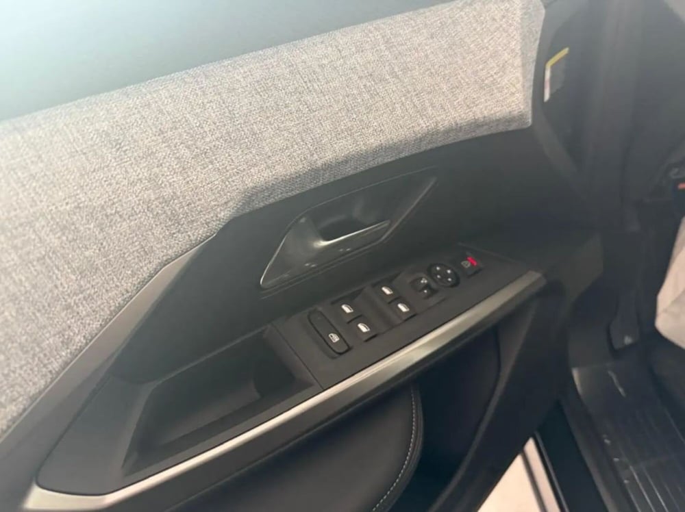 Peugeot 3008 nuova a Latina (6)