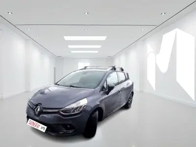 Renault Clio Sporter dCi 8V 90CV Start&amp;Stop Energy Duel2 del 2018 usata a Latina