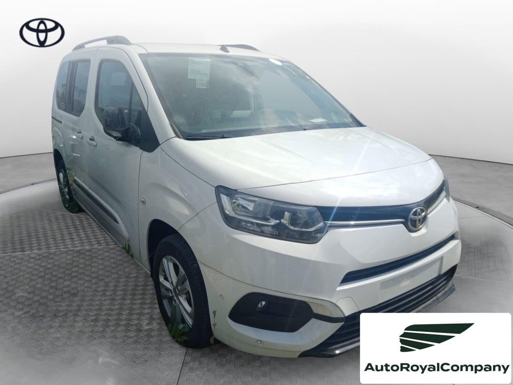 Toyota Proace City Verso nuova a Roma (2)