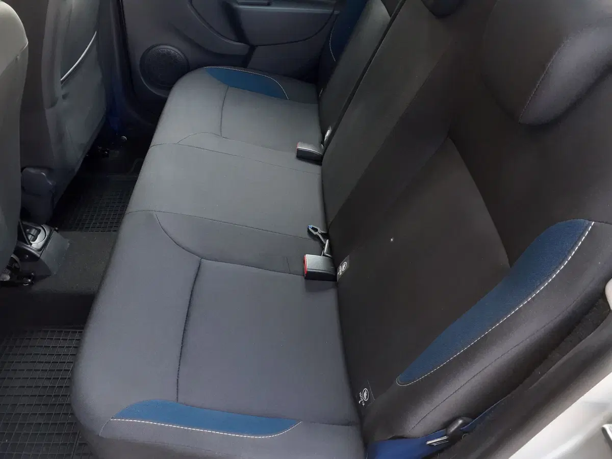 Dacia Sandero usata a Modena (5)