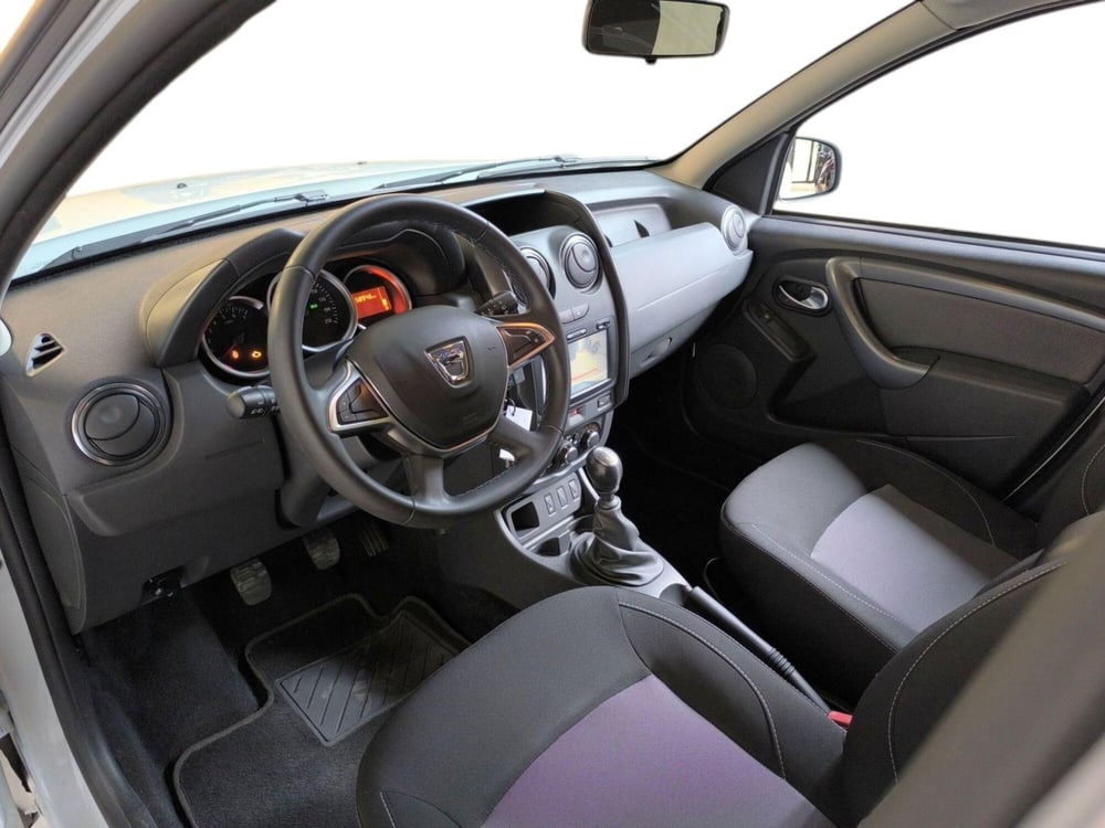 Dacia Duster usata a Udine (9)