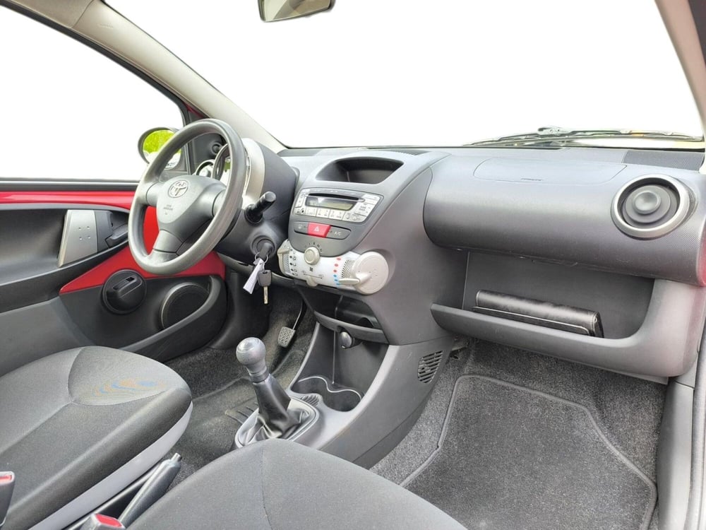 Toyota Aygo usata a Udine (11)