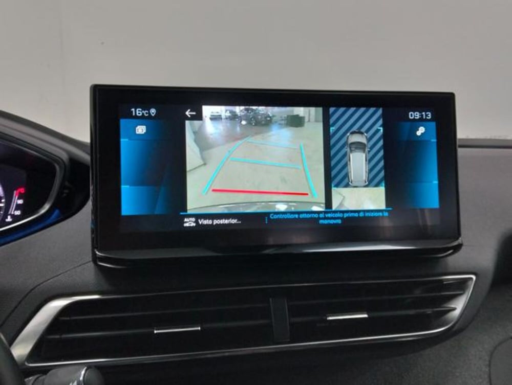 Peugeot 5008 usata a Como (20)