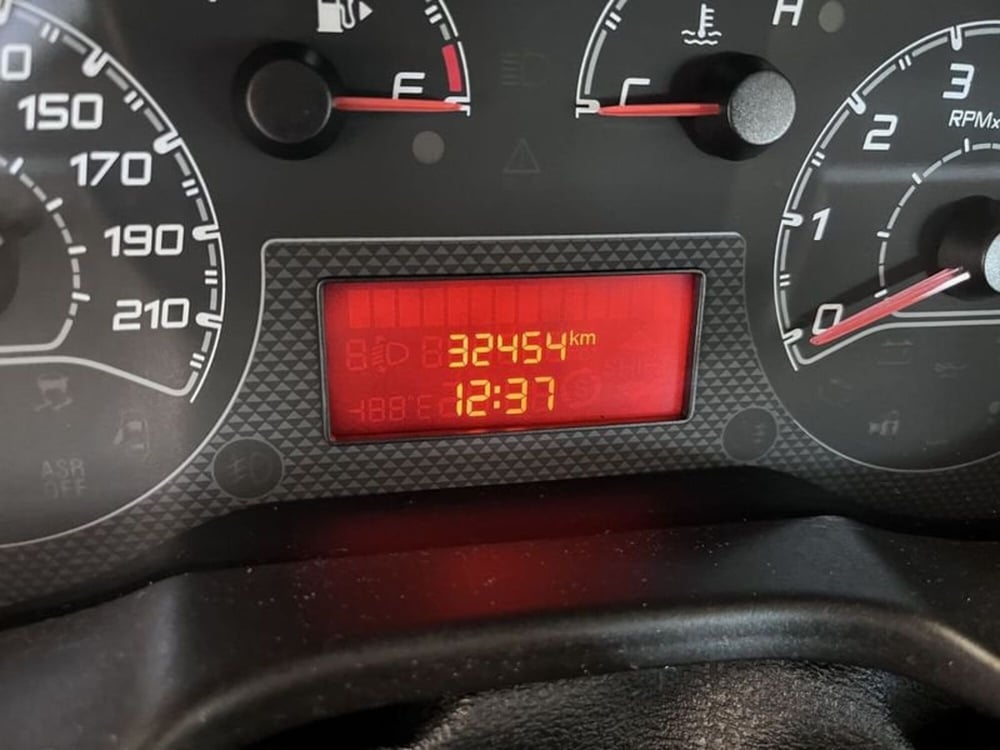 Fiat QUBO usata a Prato (11)