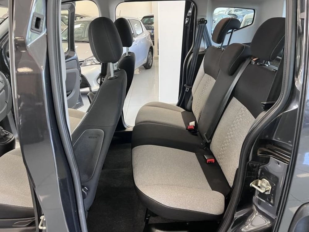 Fiat QUBO usata a Prato (9)
