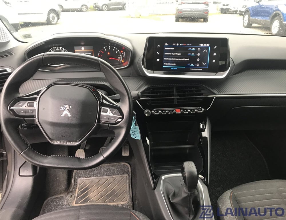 Peugeot 208 usata a Milano (17)