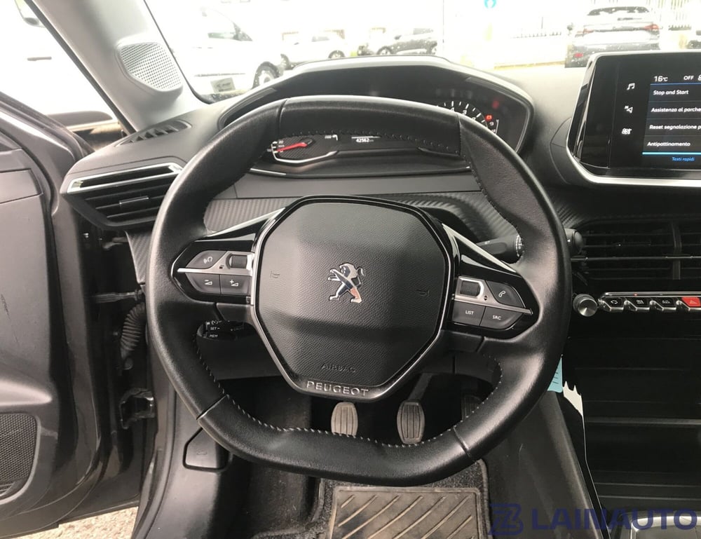 Peugeot 208 usata a Milano (18)