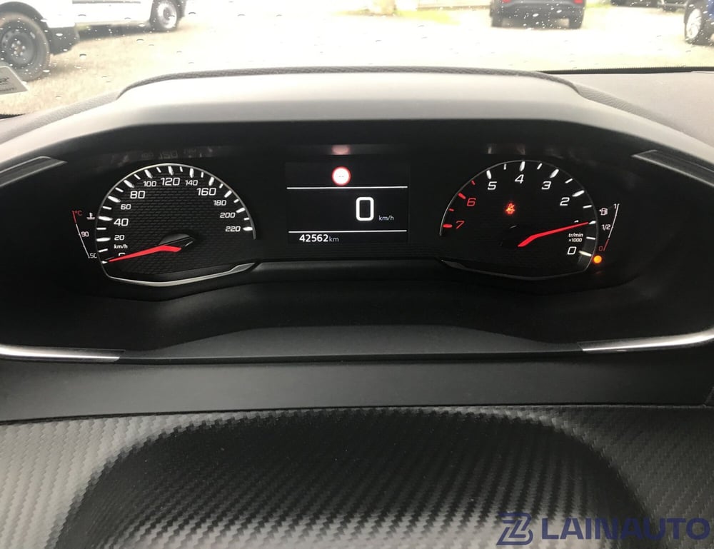 Peugeot 208 usata a Milano (20)