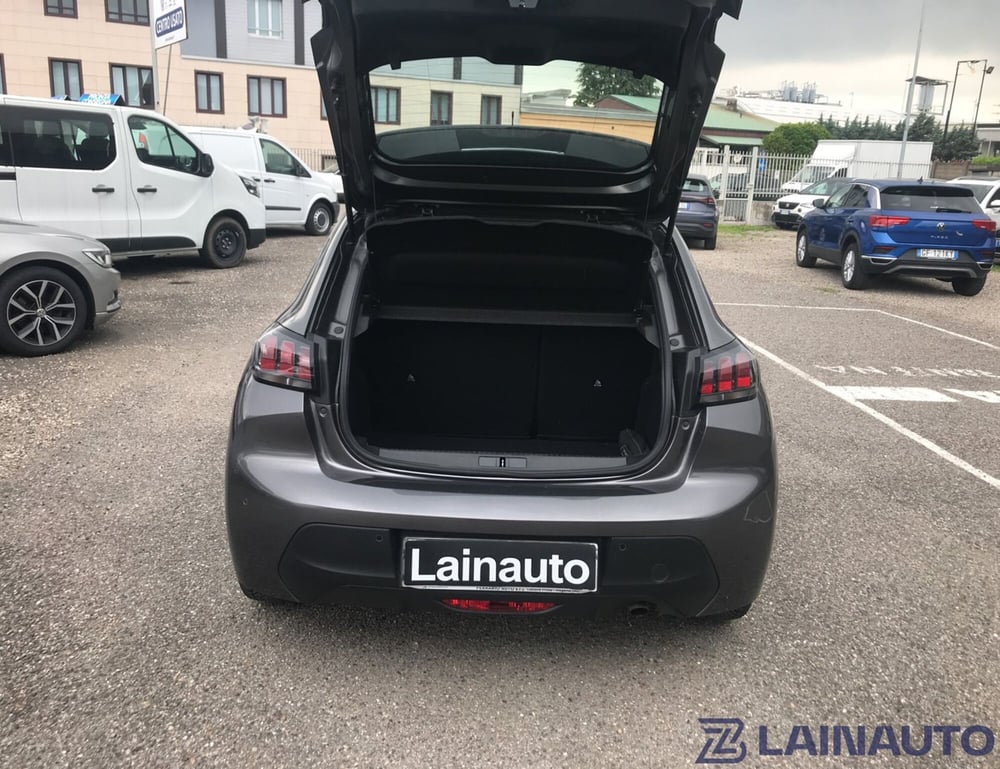 Peugeot 208 usata a Milano (9)