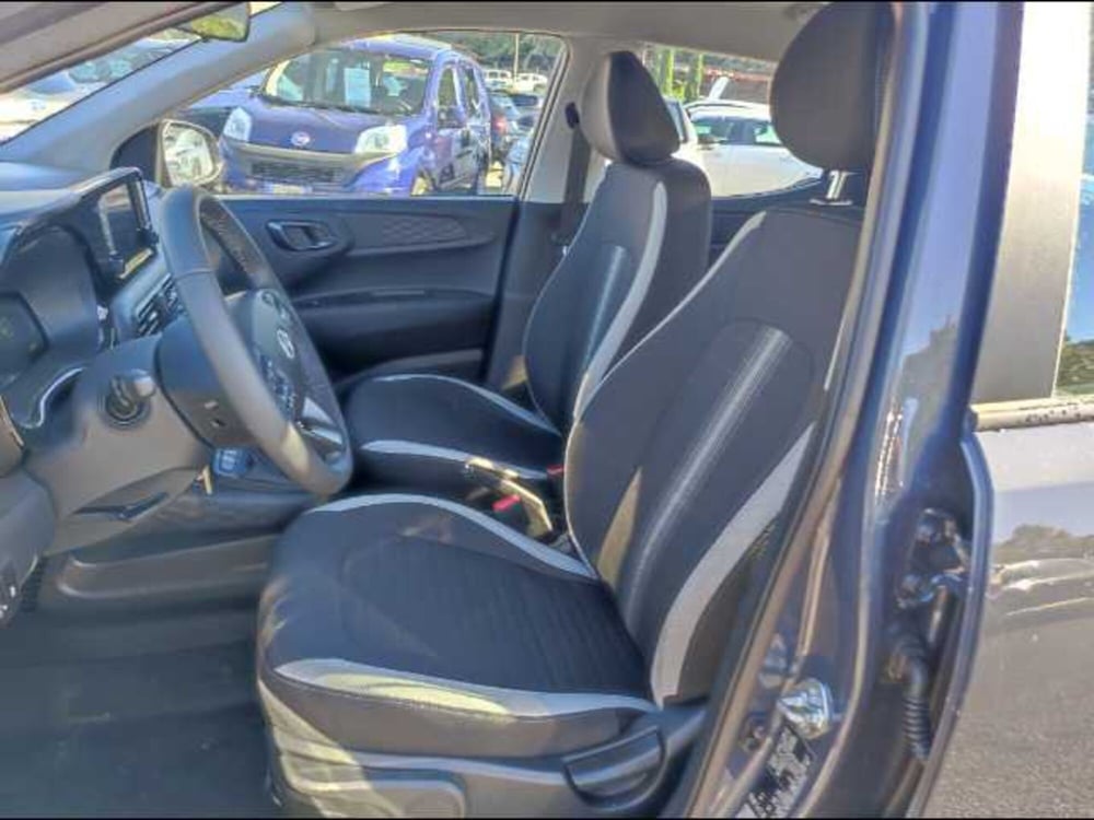 Hyundai i10 nuova a Latina (12)