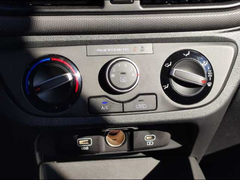 Hyundai i10 nuova a Latina (16)