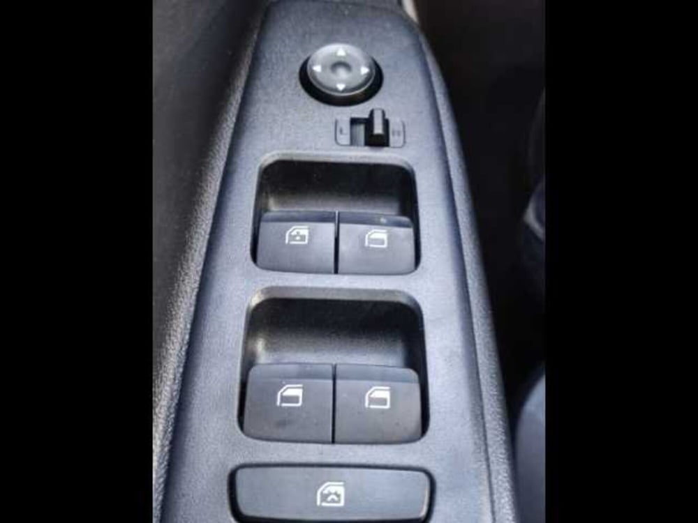 Hyundai i10 nuova a Latina (20)
