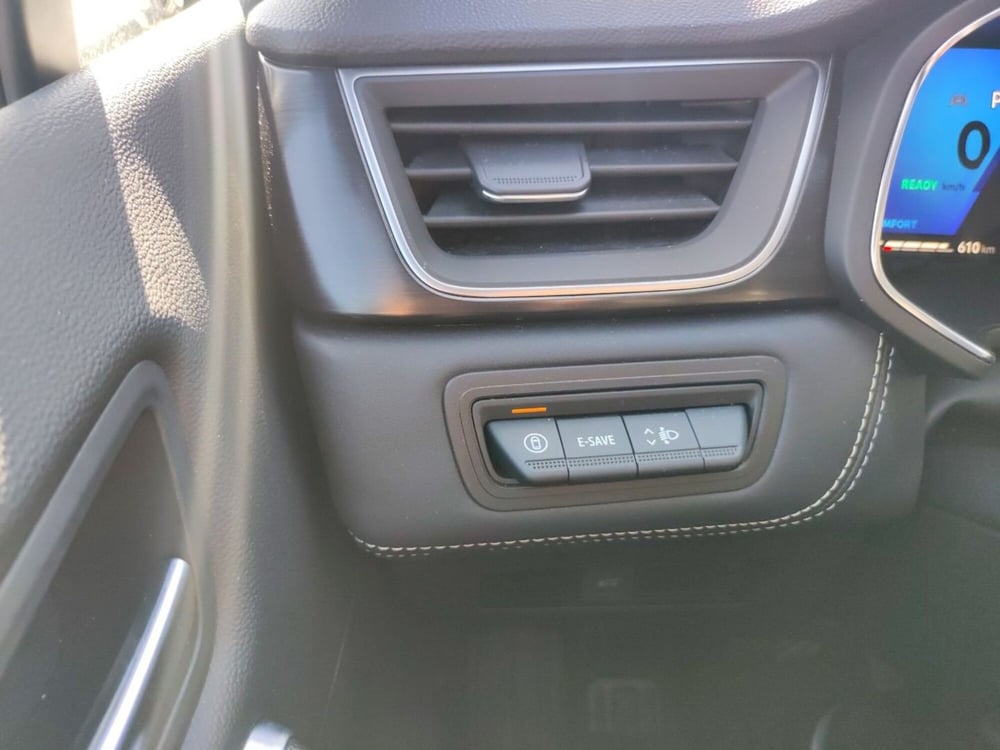 Renault Symbioz nuova a Latina (15)