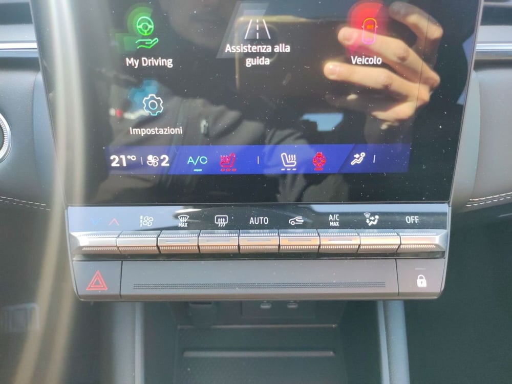 Renault Symbioz nuova a Latina (20)