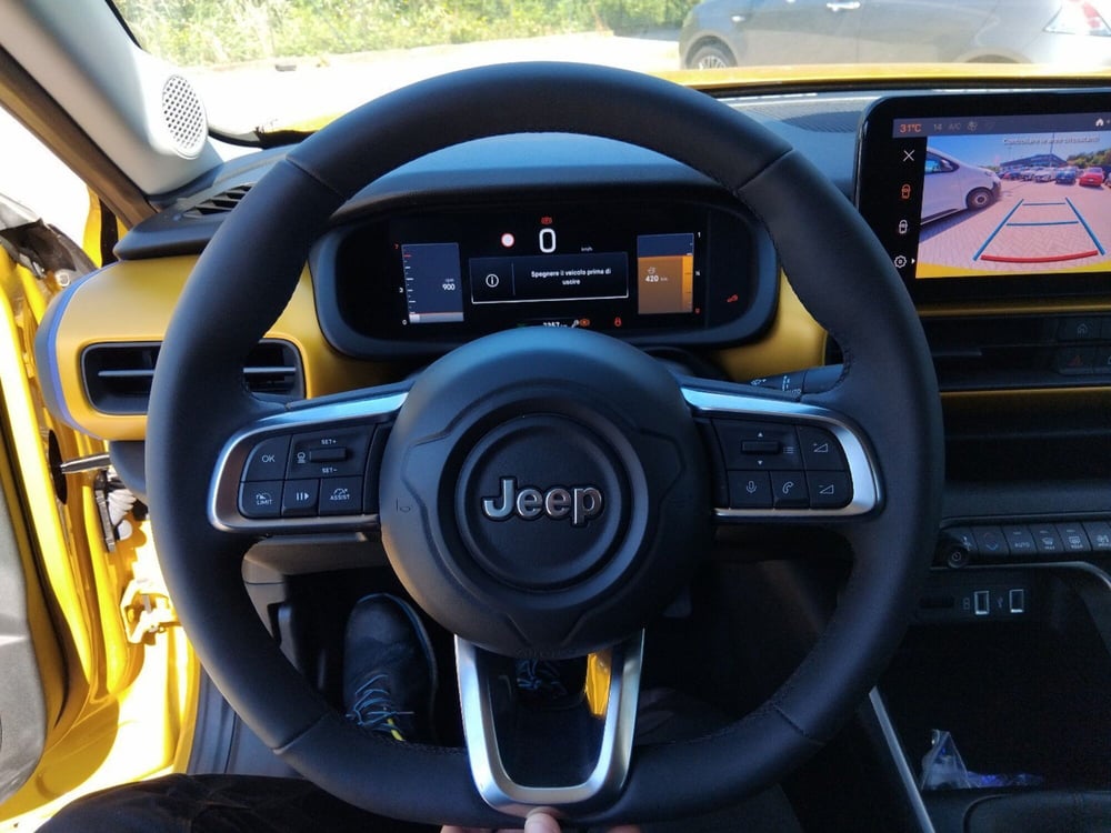 Jeep Avenger usata a Latina (14)