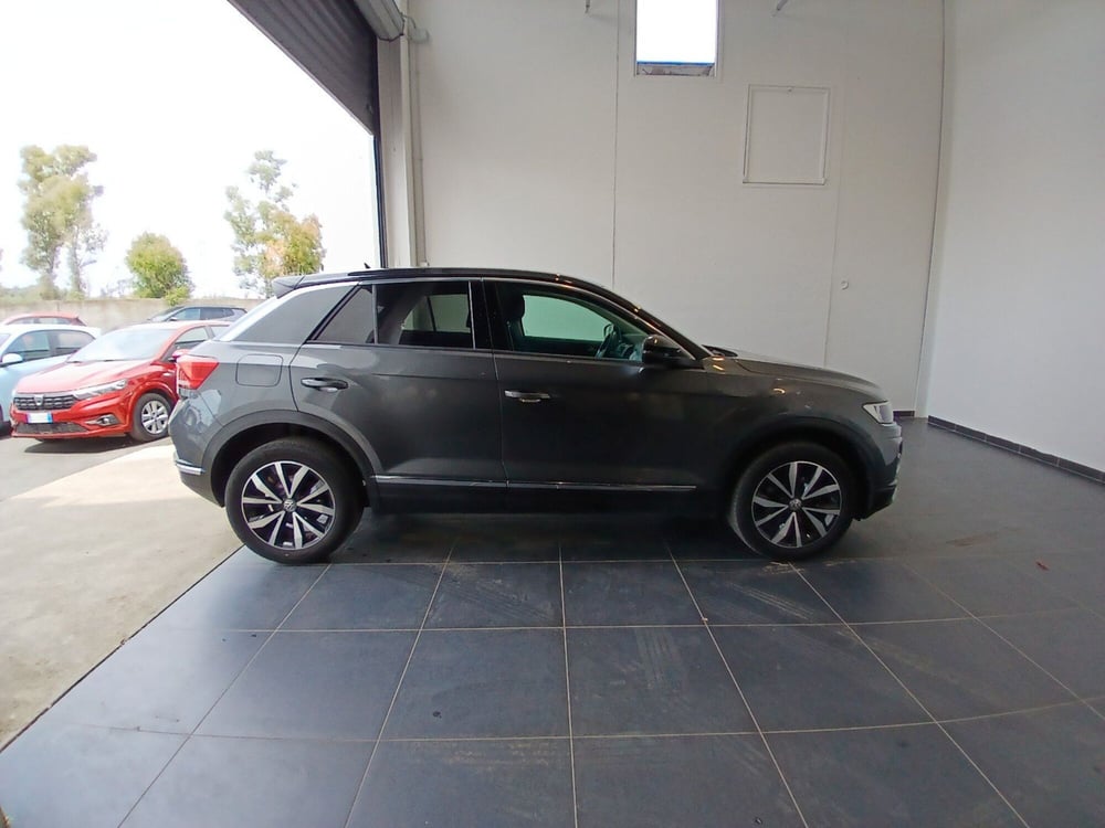 Volkswagen T-Roc usata a Latina (8)